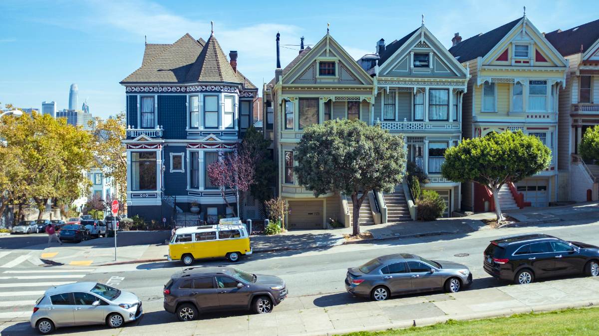 Teachers Mutual Bank drops variable home loan rates