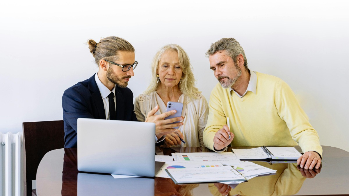 financial-adviser-and-clients.jpg